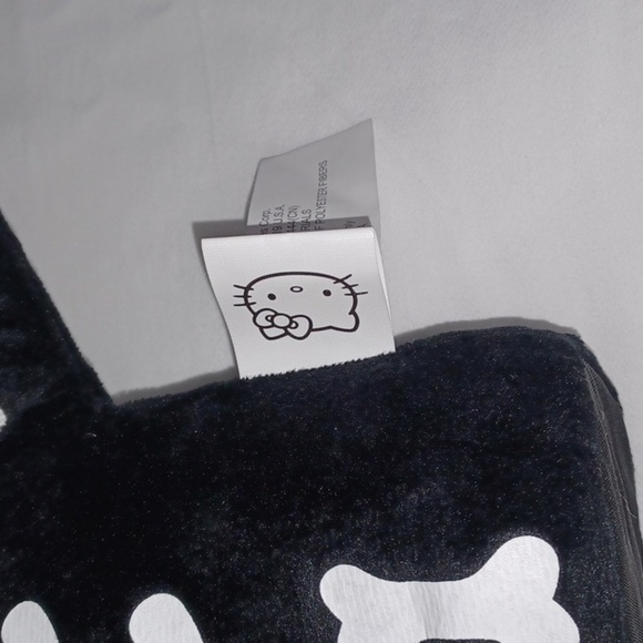 Hello Kitty skeleton side stepper plush NWT - Picture 4 of 4